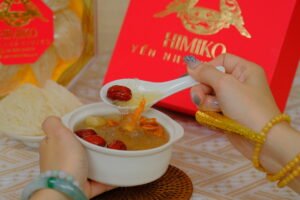 Yến tinh chế và món yến chưng Yến Nhà Himiko