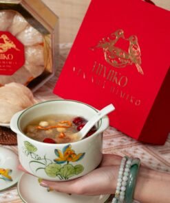 Yến Rút Lông Himiko chưng cùng táo đỏ và đông trùng hạ thảo